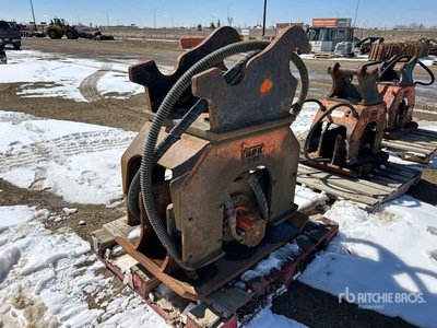 NPK C6C 24 in Plate Compactor Attachment