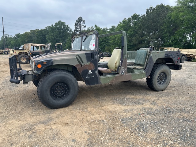 AM General M1097R1 HMMWV 4 Door w/Truck Body