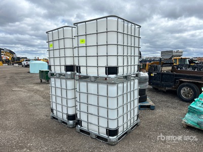 Quantity of (4) 1000 L Tanque de agua