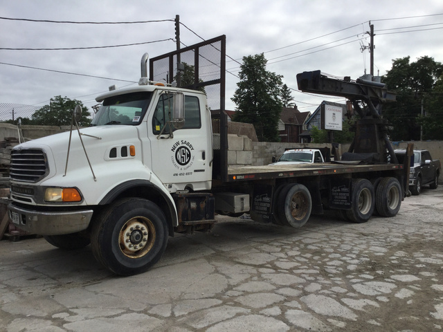Steel Master 120-25TC Straight Boom on 2003 Sterling LT9500 Tri/A Truck