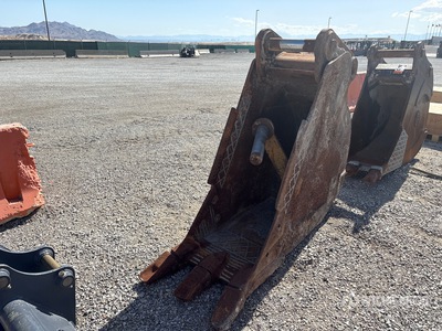23 in Digging Excavator Bucket