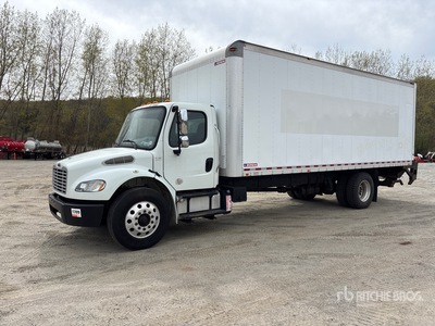 2018 Freightliner M2 106 4x2 Autocarro furgonato