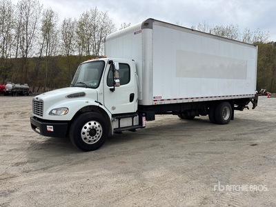 2018 Freightliner M2 106 4x2 Furgoneta caja cerrada