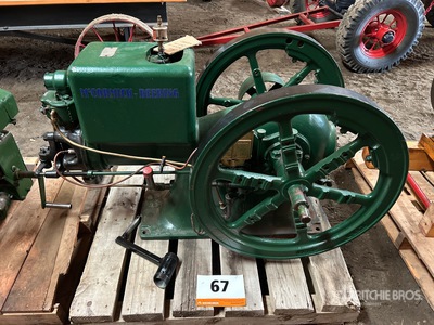 McCormick Stationary Motores