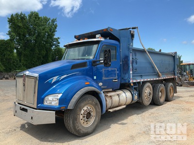 2015 Kenworth T880 8x4 を見 Dump Truck