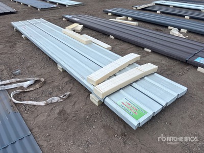 Quantity of (70) 16 Ft x 3 Ft White Metal Roof Panels معدات بناء متنوعة