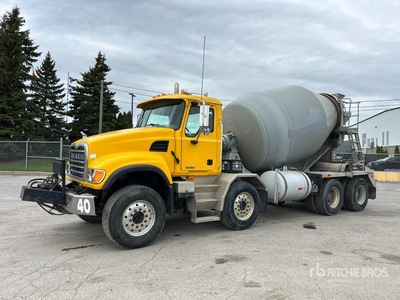2005 Mack CV713 8x4 Twin-Steer Beton-Fahrmischer