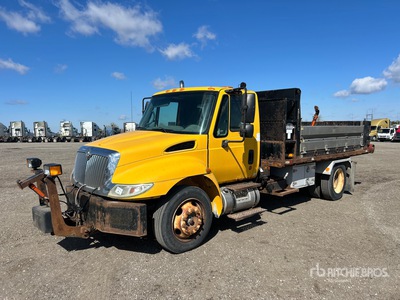 2007 International 4300 4x2 Hooklift Truck