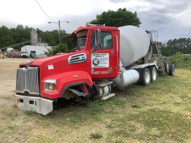 2016 Western Star 6x4 Mixer Truck (Inoperable) 2016 Western Star 6x4 Mixer Truck (Inoperable)