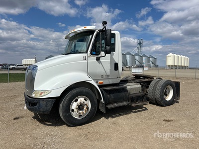 2009 International 8600 TranStar 4x2 S/A Day Cab Truck Tractor