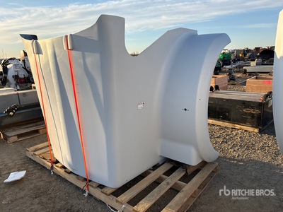 Kenworth T800 Truck Hood (Unused)