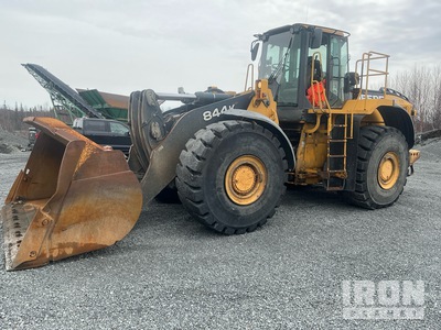 2011 John Deere 844K Wheel Loader