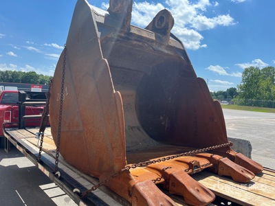 Excavator Bucket - Fits Cat 385