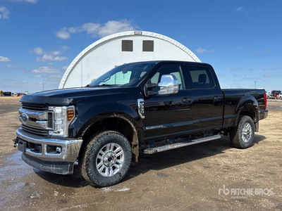 2019 Ford F-350 XLT 4x4 Crew Cab Ute