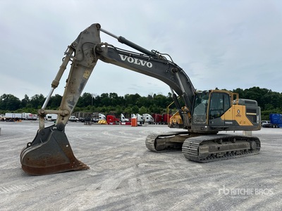 2015 Volvo EC380ELR Tracked Excavator