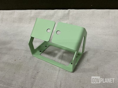 (23) GovParts 12633020 Multiple Angle Brackets