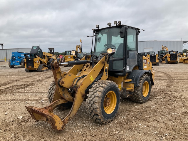 2023 Cat 908 Wheel Loader