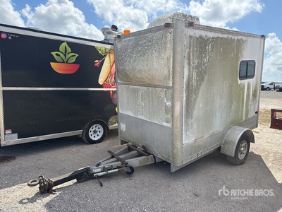 2009 L6 10 ft S/A Enclosed Trailer
