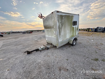 2009 L6 10 ft S/A Enclosed Trailer
