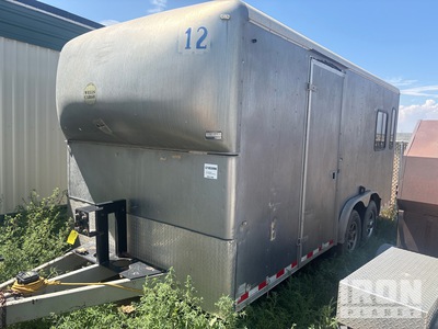 2014 Wells Cargo 18 ft T/A Remolque Cerrado