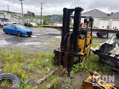 1991 Cat Cushion Tire Forklift (Inoperable)