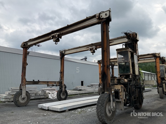 Mi-Jack 30000 lb Gantry Crane
