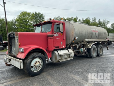 1978 Freightliner 4400 gal 6x4 Water Truck
