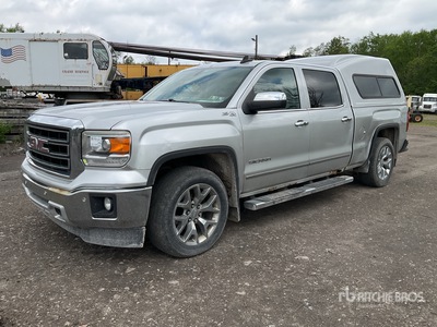 2015 GMC Sierra 1500 SLT 4x4 Crew Cab Pickup