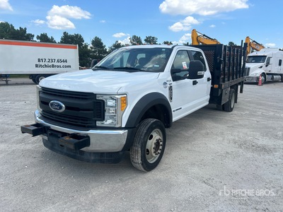 2017 Ford F-550 4x4 Crew Cab Flatbed Truck