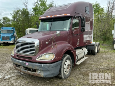 2003 Freightliner Columbia 120 6x4 T/A Sleeper Truck Tractor