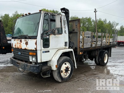 1993 Ford CF7000 4x2 Camión Caja Abierta