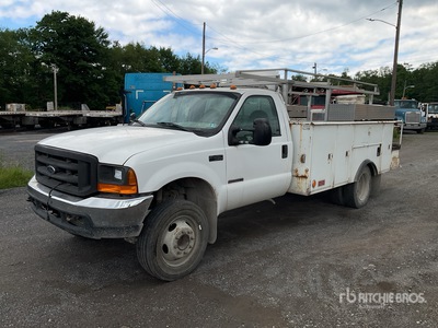 2000 Ford F-450 XL 4x2 Utility Truck