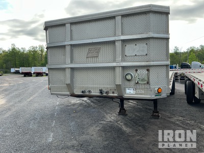 1997 East 45 ft T/A Spread Axle Flatbed Trailer
