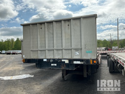 2006 Fontaine 48 ft T/A Spread Axle Single Drop Step Deck Trailer