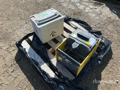 Quantity of (2) Wacker Neuson Chargeur de batterie