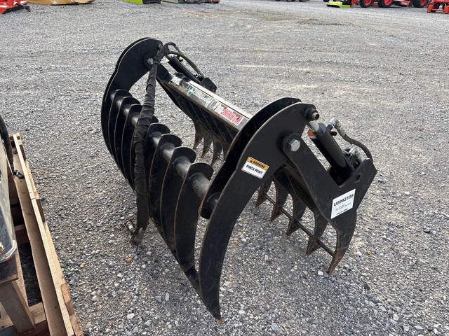 Armstrong Ag 60 in Ag - Tractor Grapple
