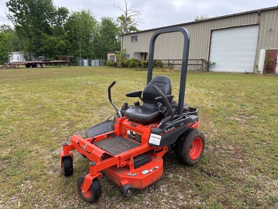 2024 Kubota Z232KW-42 Zero-Turn Lawn Mower