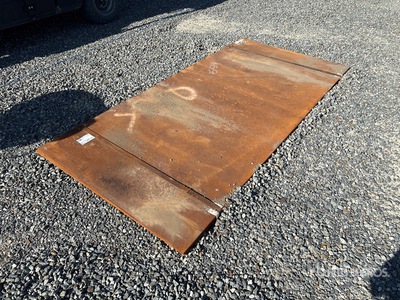 Quantity of (2) 4 ft x 8 ft Płyty stalowe