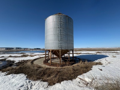 Behlen +/- 7000 bu 5 Ring Grain Bin