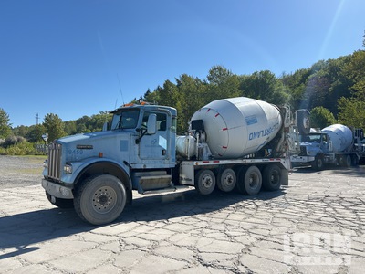 Kenworth W900 12x4 شاحنة خلاط