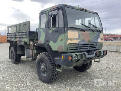 2000 Stewart & Stevenson M1078A1 LMTV 4x4 Cargo Truck