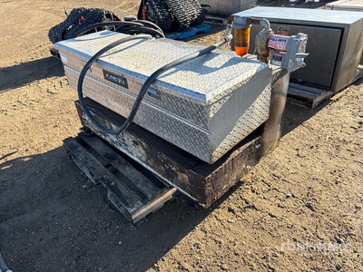 100 gal L-Shaped Tank and Tool Box Fuel Tank