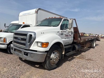 2004 Ford F-750 XLT 4x2 Pritsche-Lkw (Inoperable)
