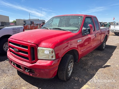 2006 Ford F-250 XLT 4x2 Extended Cab Pickup (Inoperable)