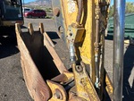 Hydraulics with Auxiliary Hydraulic Plumbing