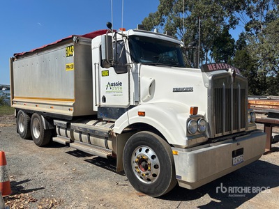 2007 Kenworth T404SAR 6x4 T/A Sleeper Truck Tractor