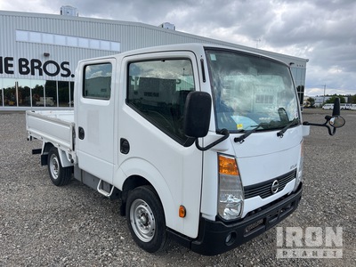 2015 Nissan ATLAS Flatbed Truck