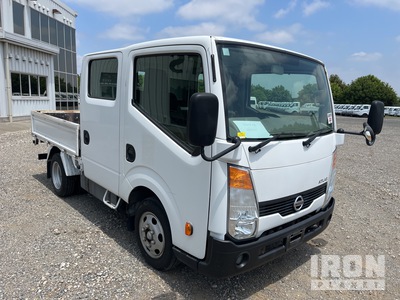 2015 Nissan ATLAS Platte vrachtwagen