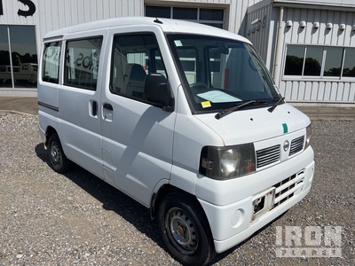 2010 年 Nissan CLIPPER Minivan