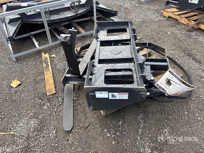 2026 ARTEER RPT-42L 42 in Rotating Hydraulic Forche per mini pala (Unused)
